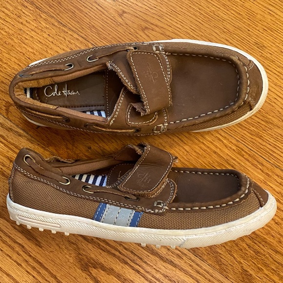 Cole Haan Youth Boat Shoes, Brown - Picture 1 of 5
